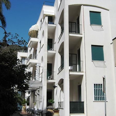 Hotel Al Capo Varigotti Kültér fotó