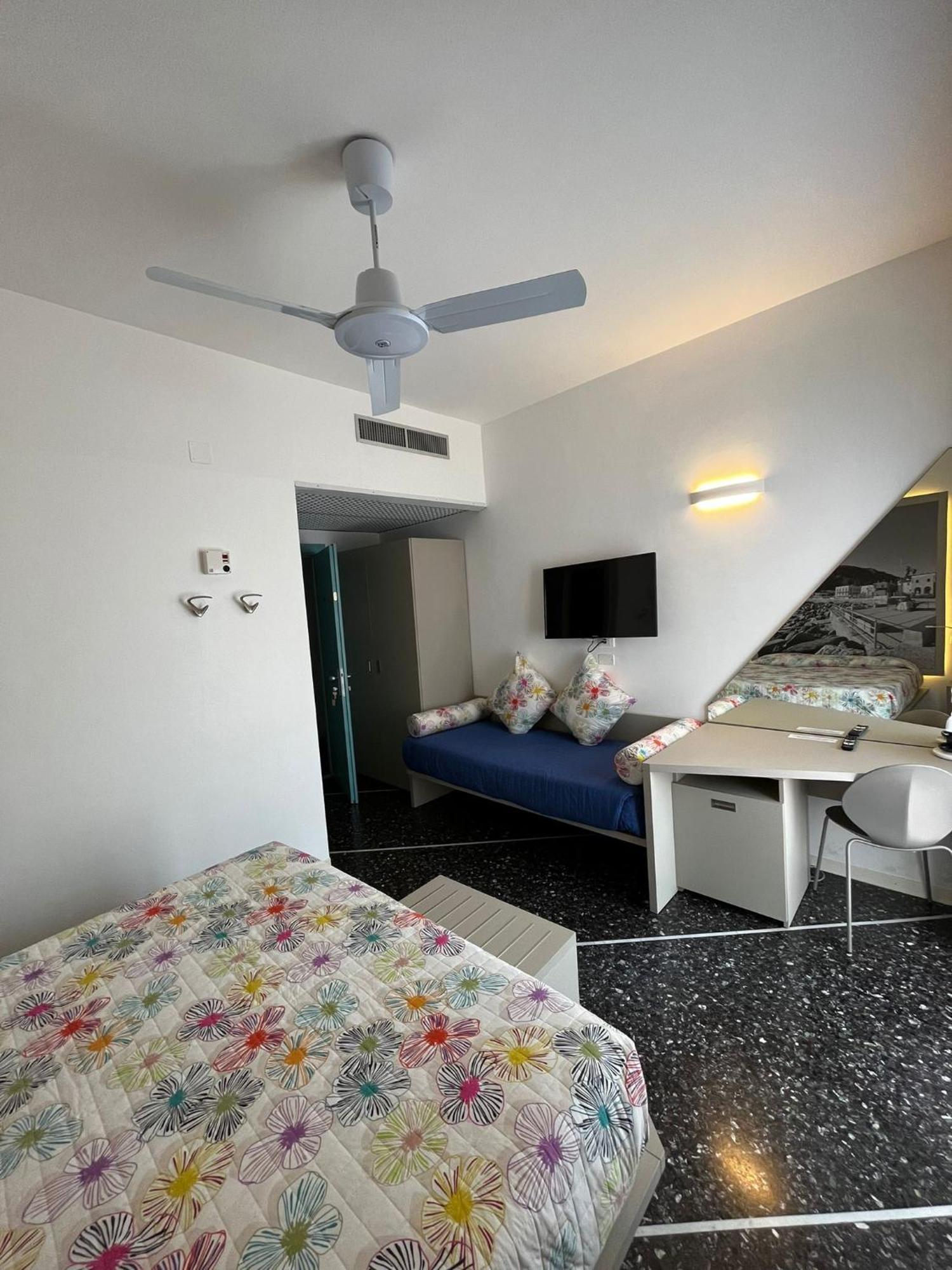Hotel Al Capo Varigotti Kültér fotó