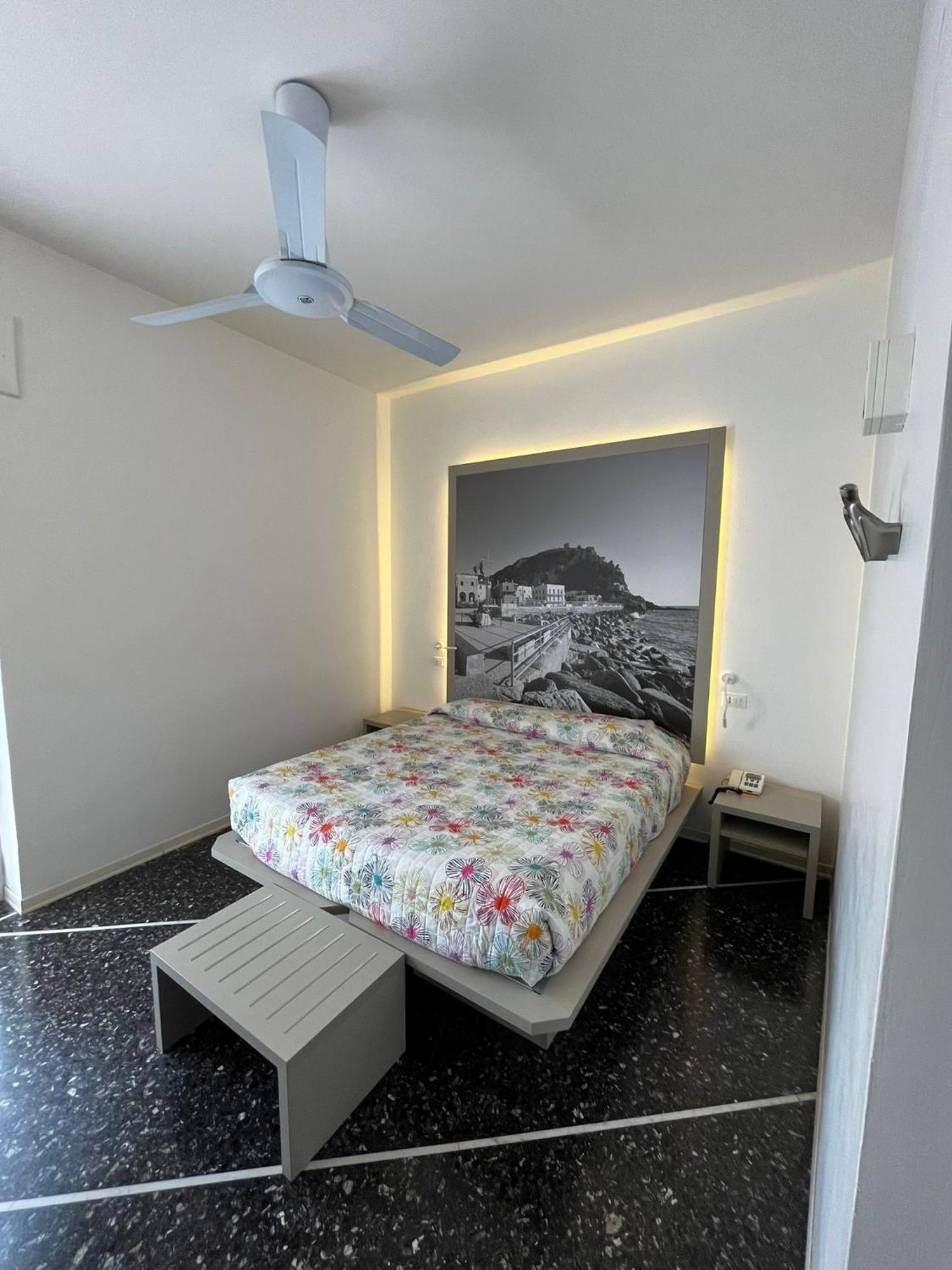 Hotel Al Capo Varigotti Kültér fotó